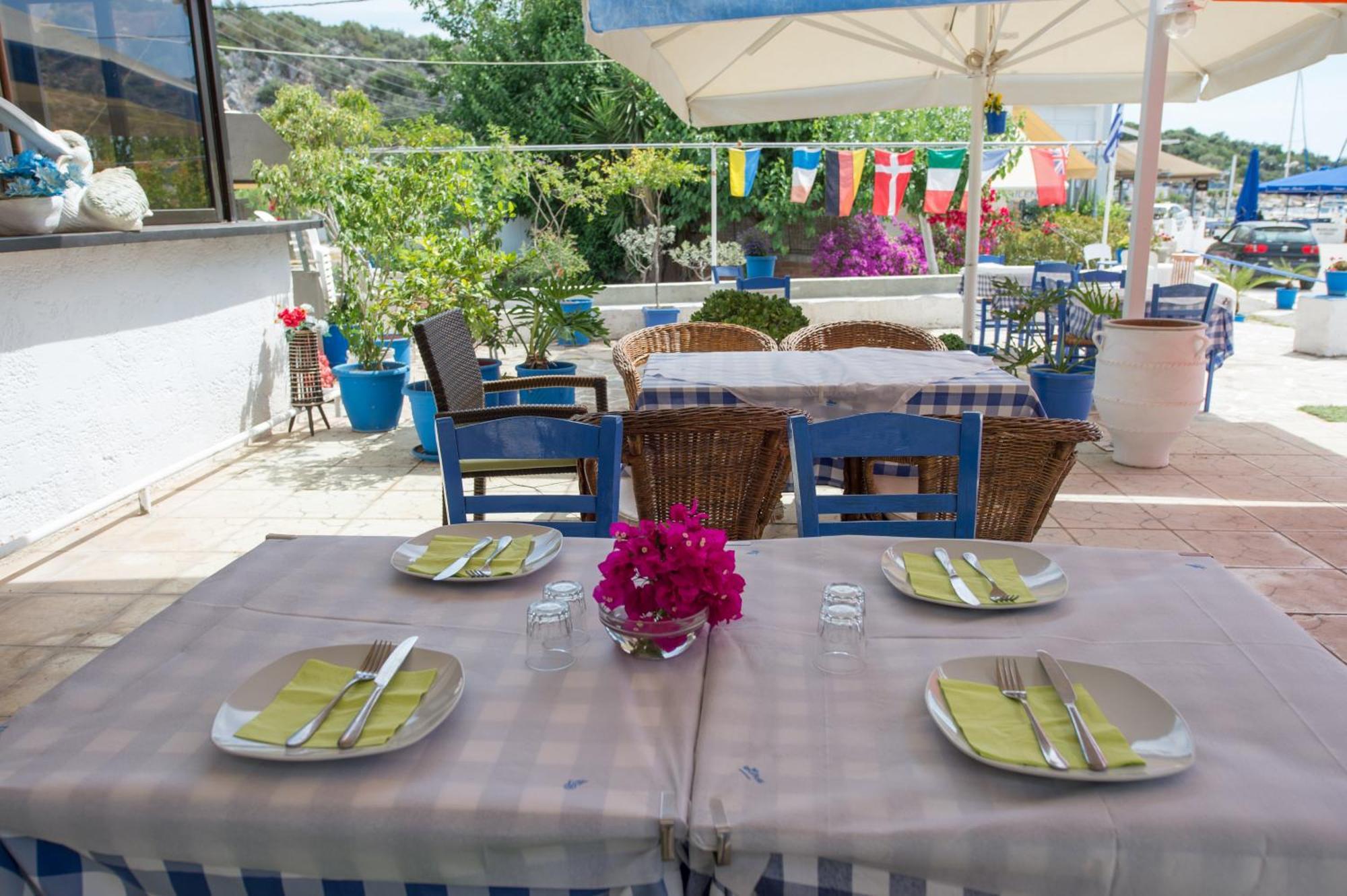 Hotel Avra Nea Epidavros Esterno foto
