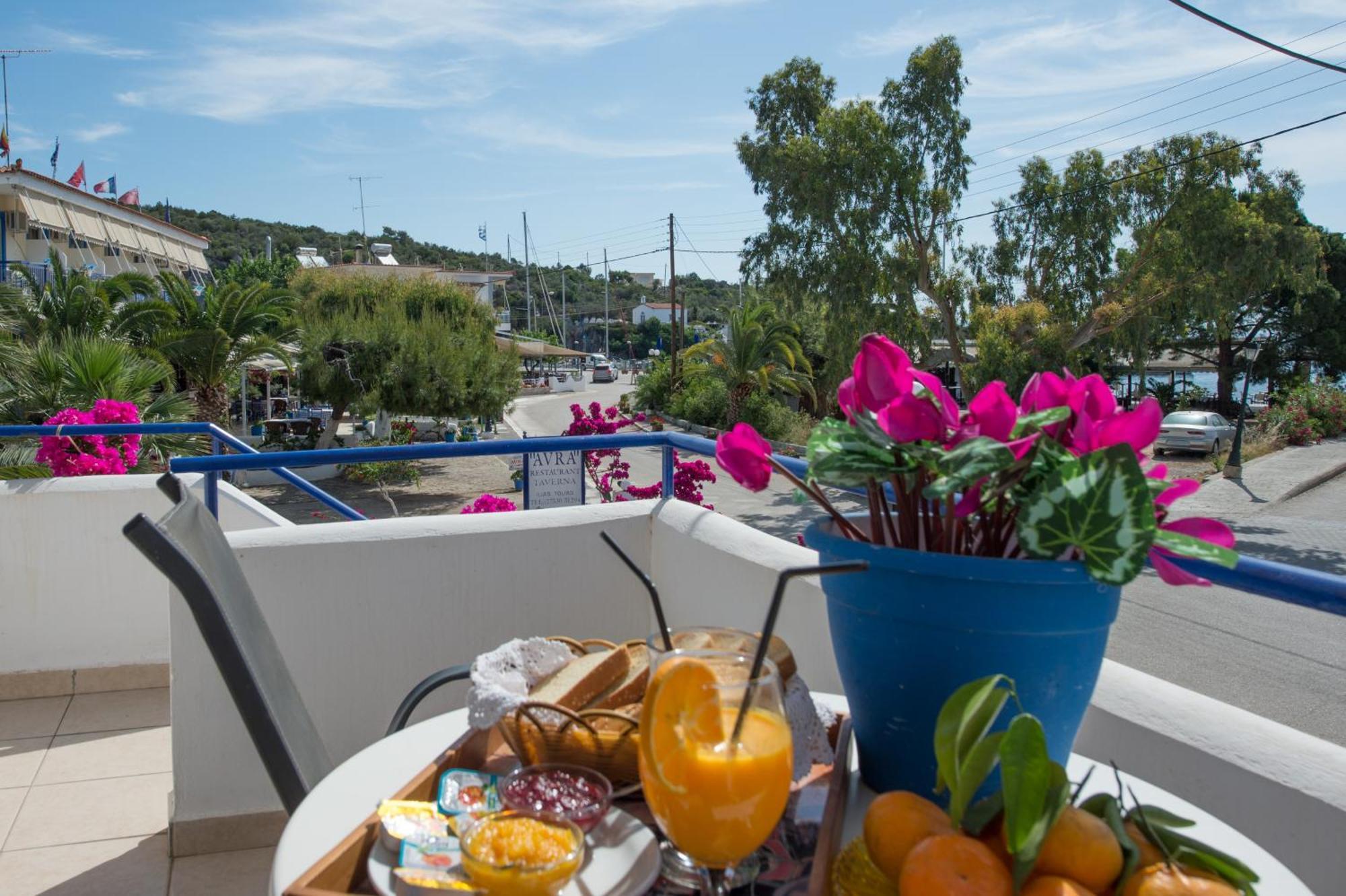 Hotel Avra Nea Epidavros Esterno foto